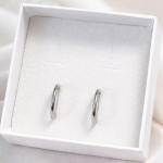 Minimalistyczne, klasyczne kolczyki w kształcie koła ze stali szlachetnej w kolorze srebrnym -  1,5 cm